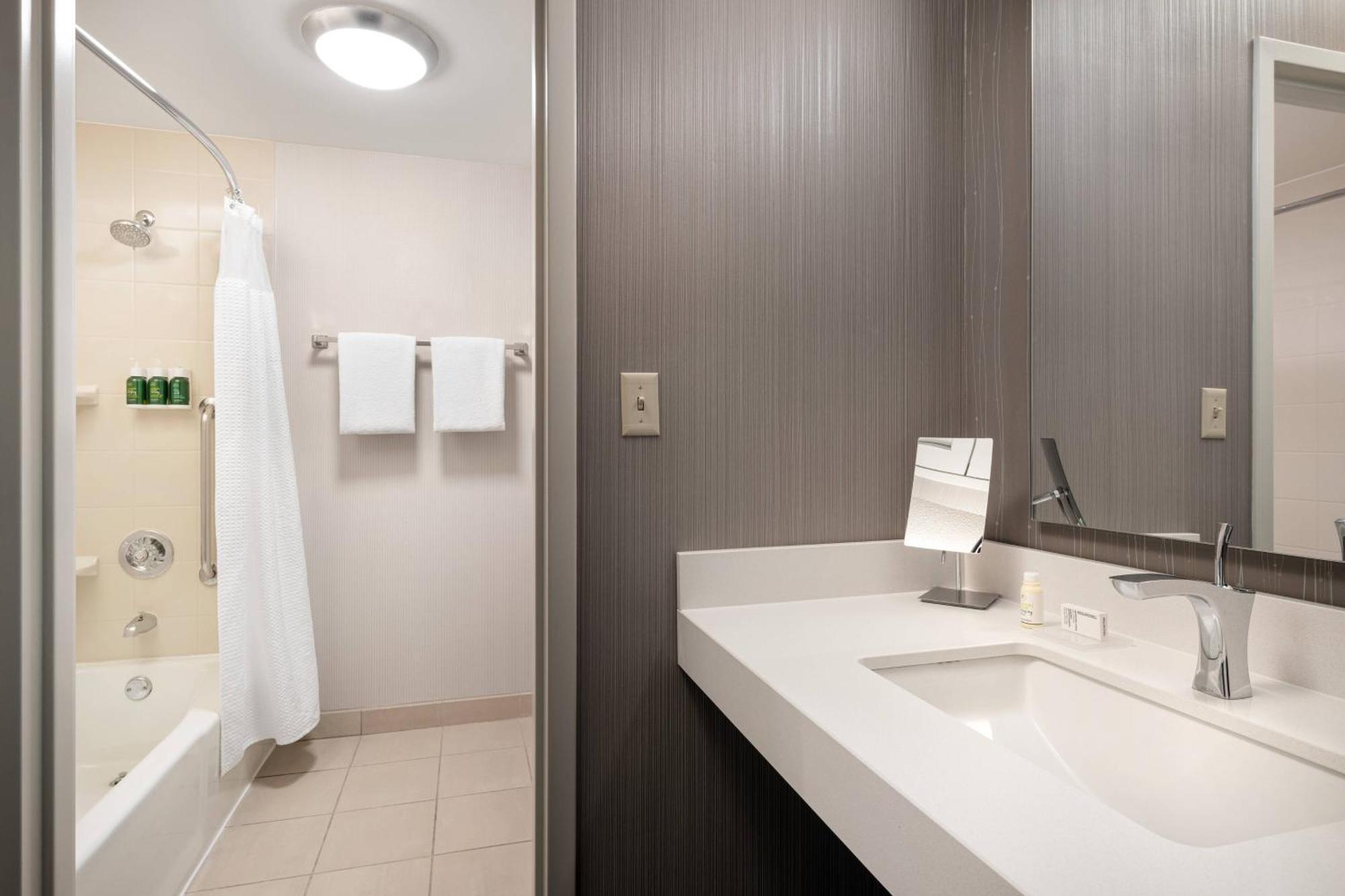 Hotel Courtyard By Marriott Boulder Esterno foto