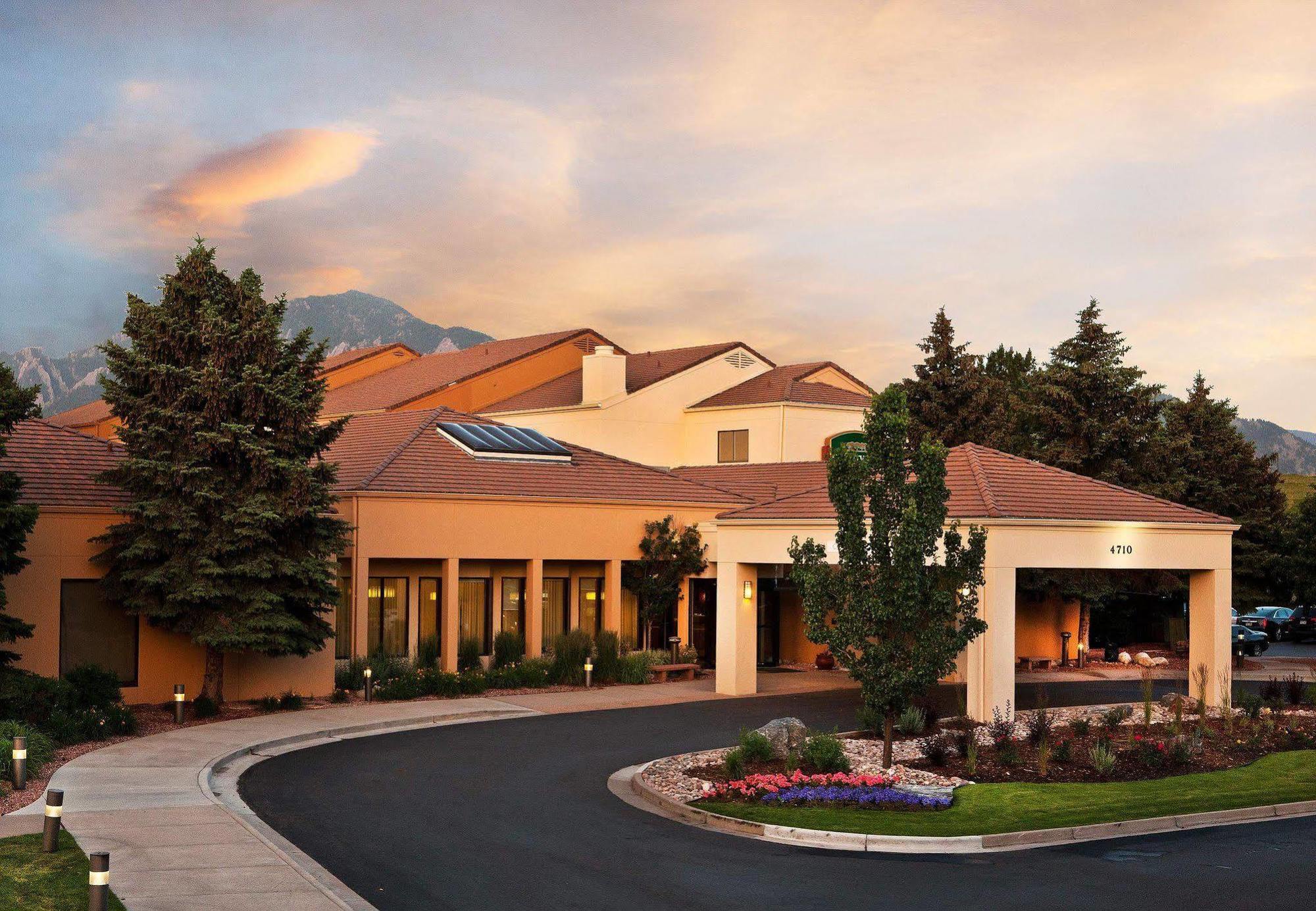 Hotel Courtyard By Marriott Boulder Esterno foto